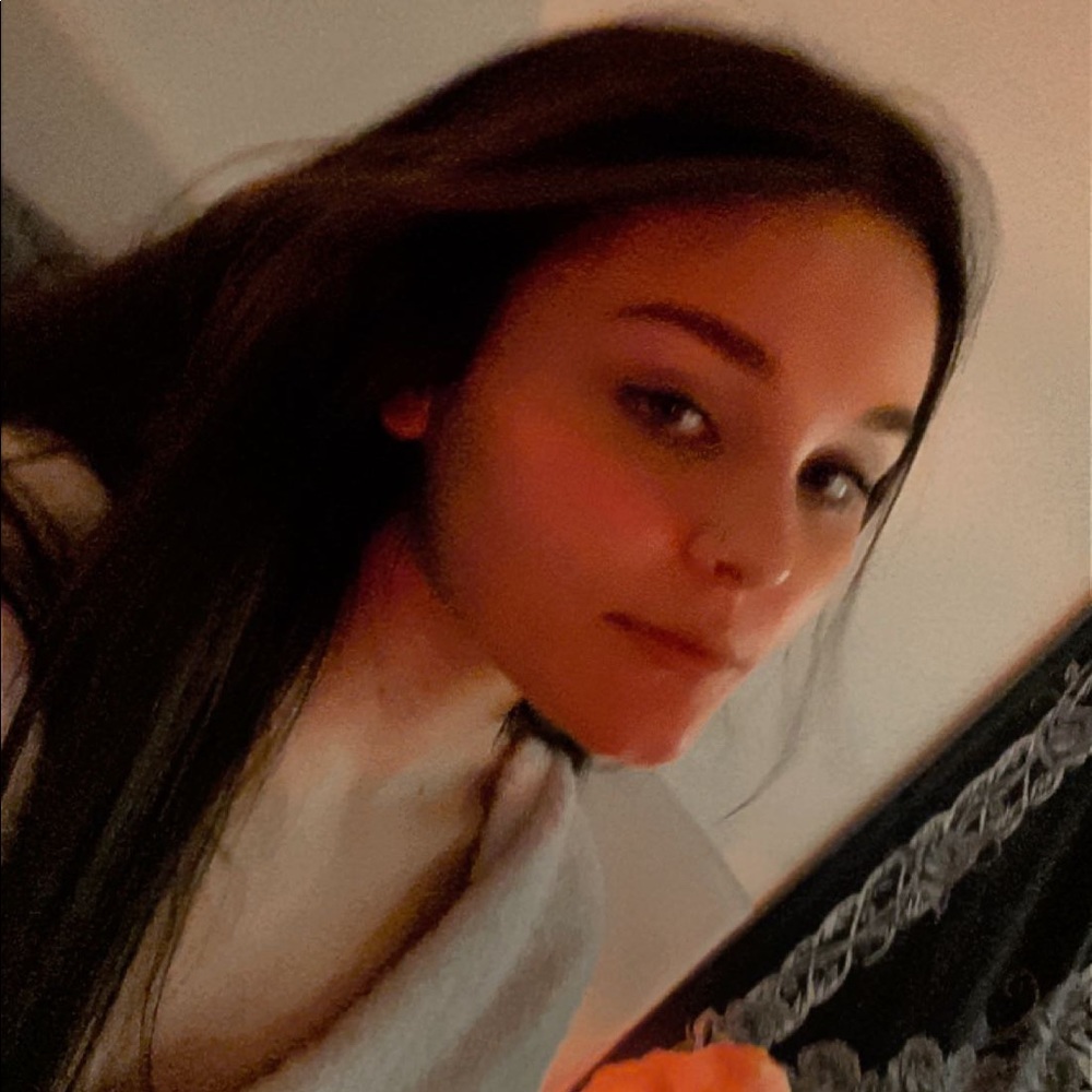 Meet your Posher, Bella
